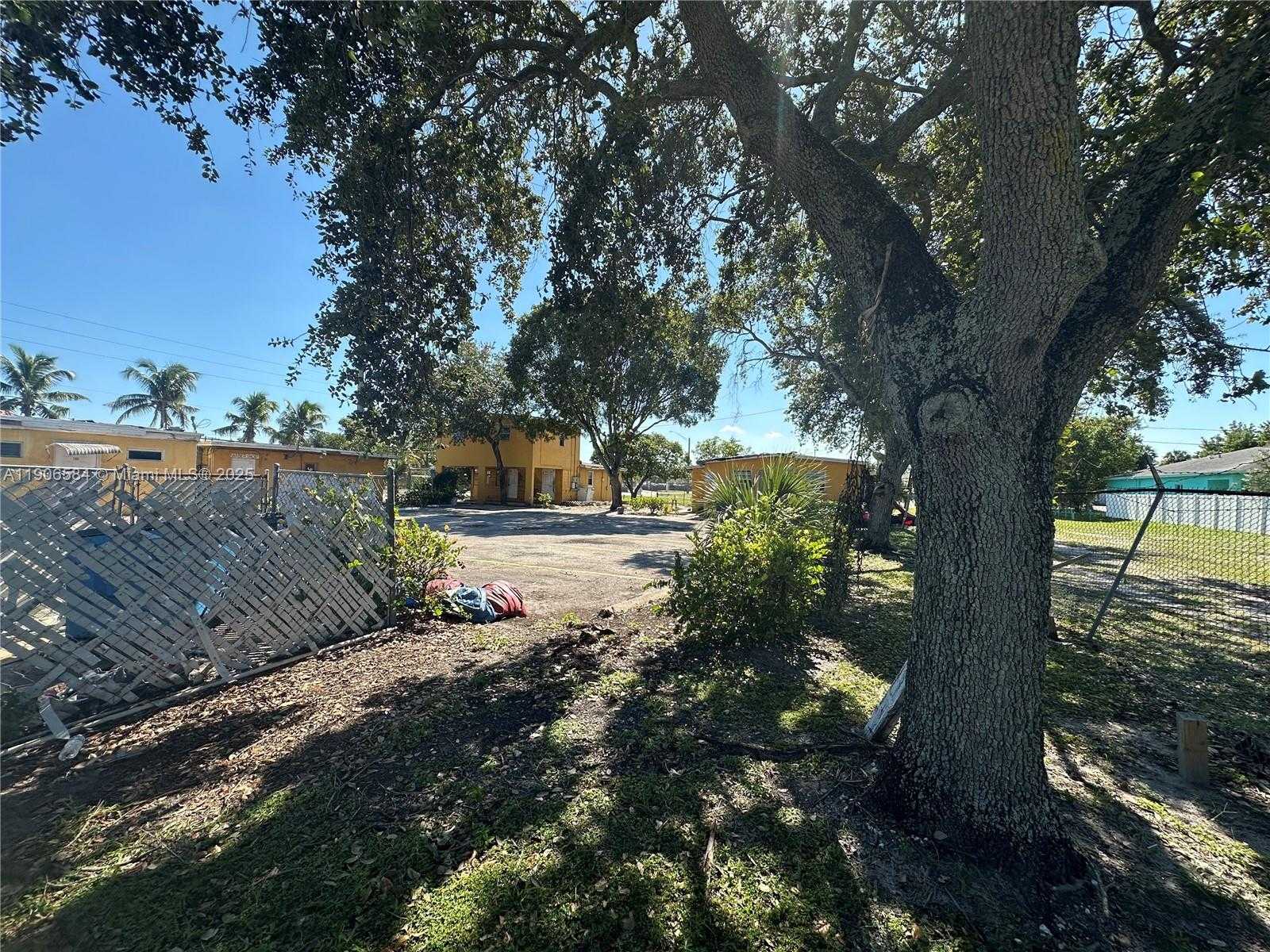 Small Image of 733 NORTH WEST 27TH AVE, Fort Lauderdale Number 27