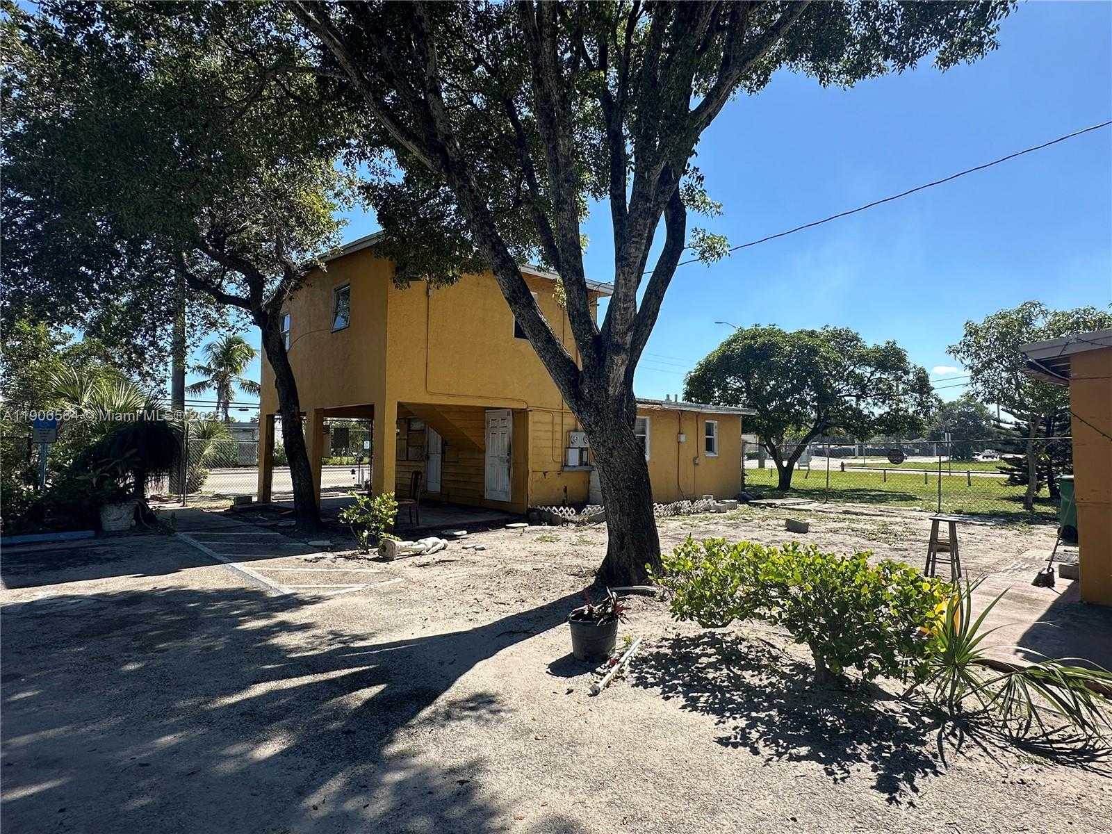 Small Image of 733 NORTH WEST 27TH AVE, Fort Lauderdale Number 30