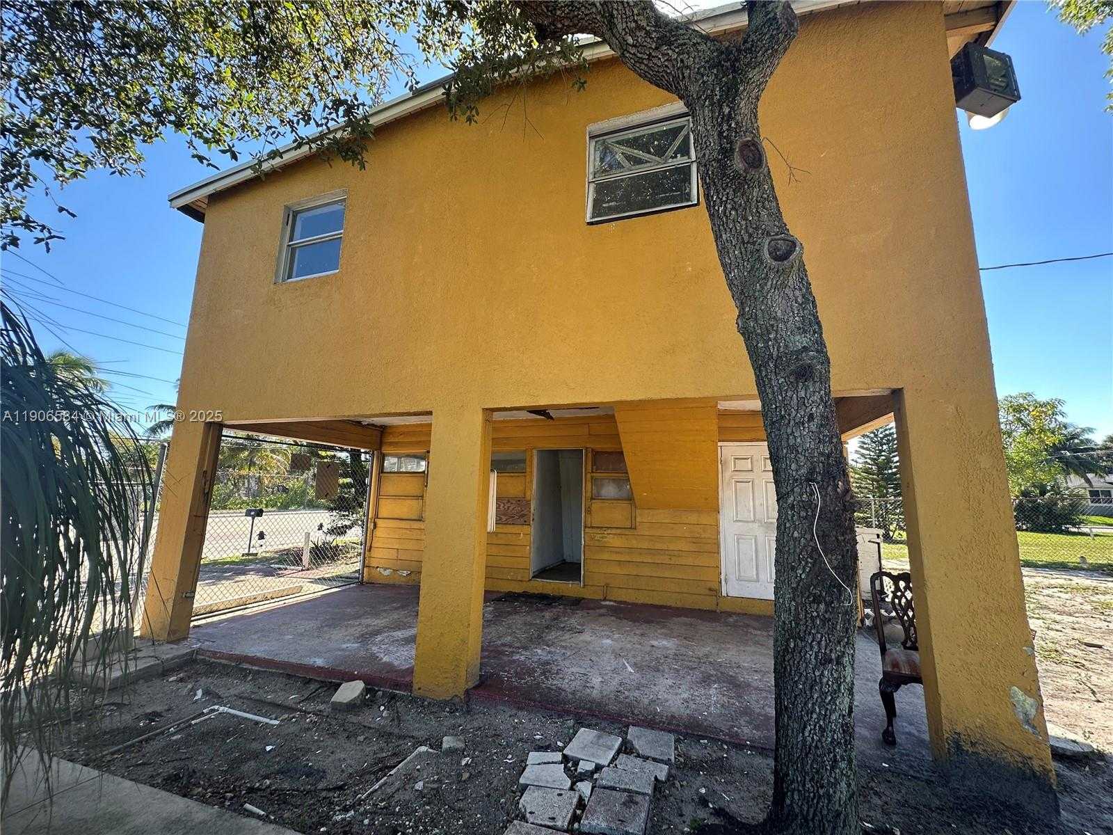 Small Image of 733 NORTH WEST 27TH AVE, Fort Lauderdale Number 36