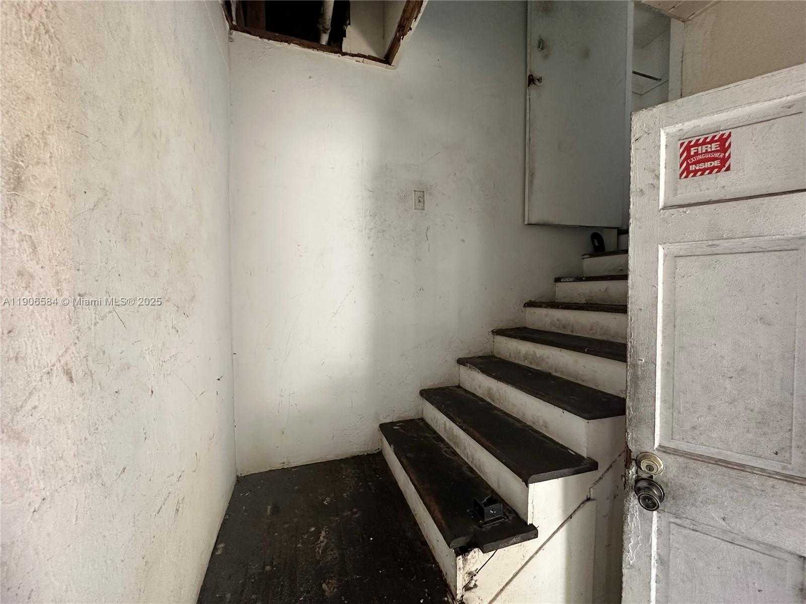 Small Image of 733 NORTH WEST 27TH AVE, Fort Lauderdale Number 39