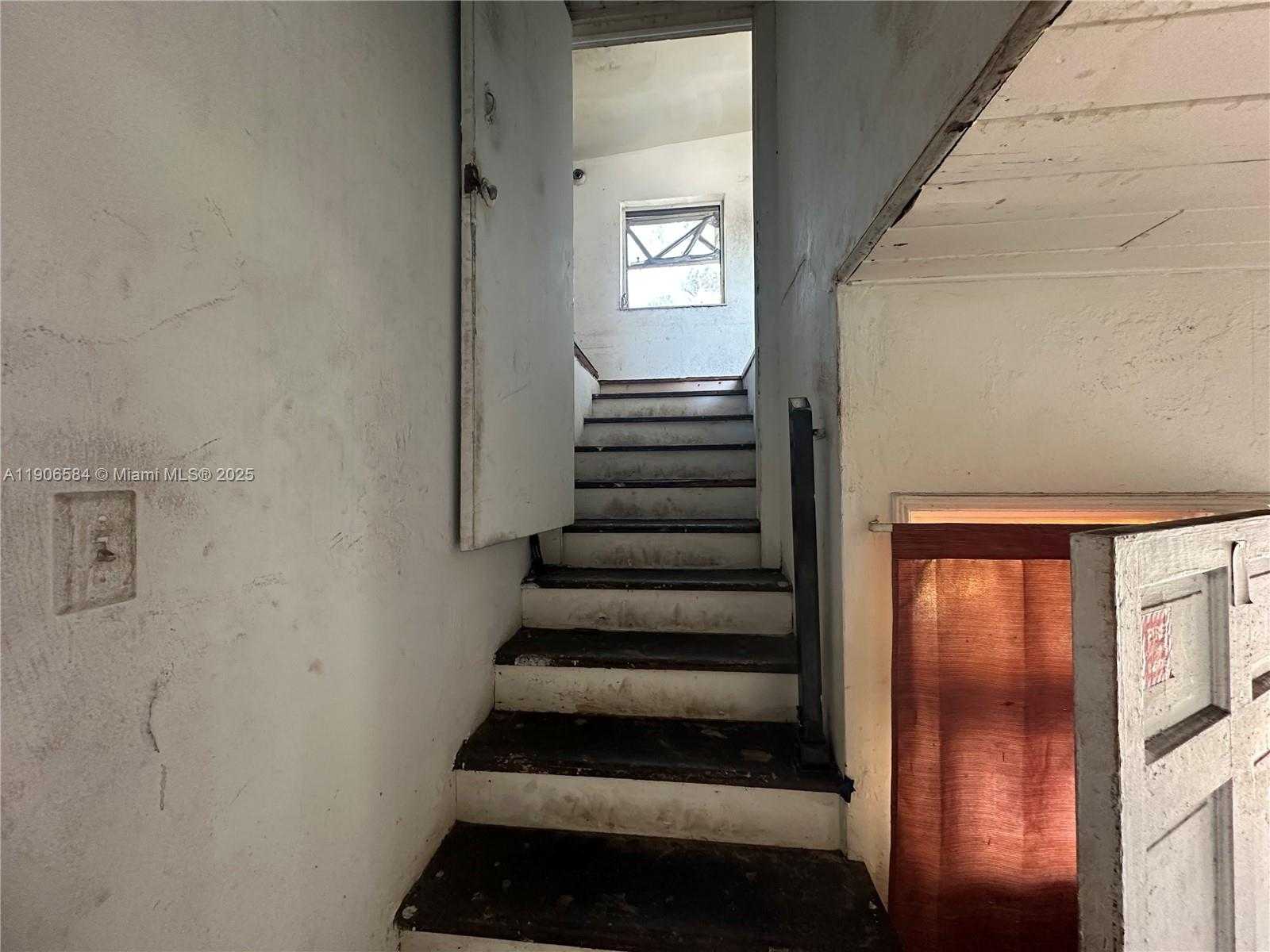 Small Image of 733 NORTH WEST 27TH AVE, Fort Lauderdale Number 40