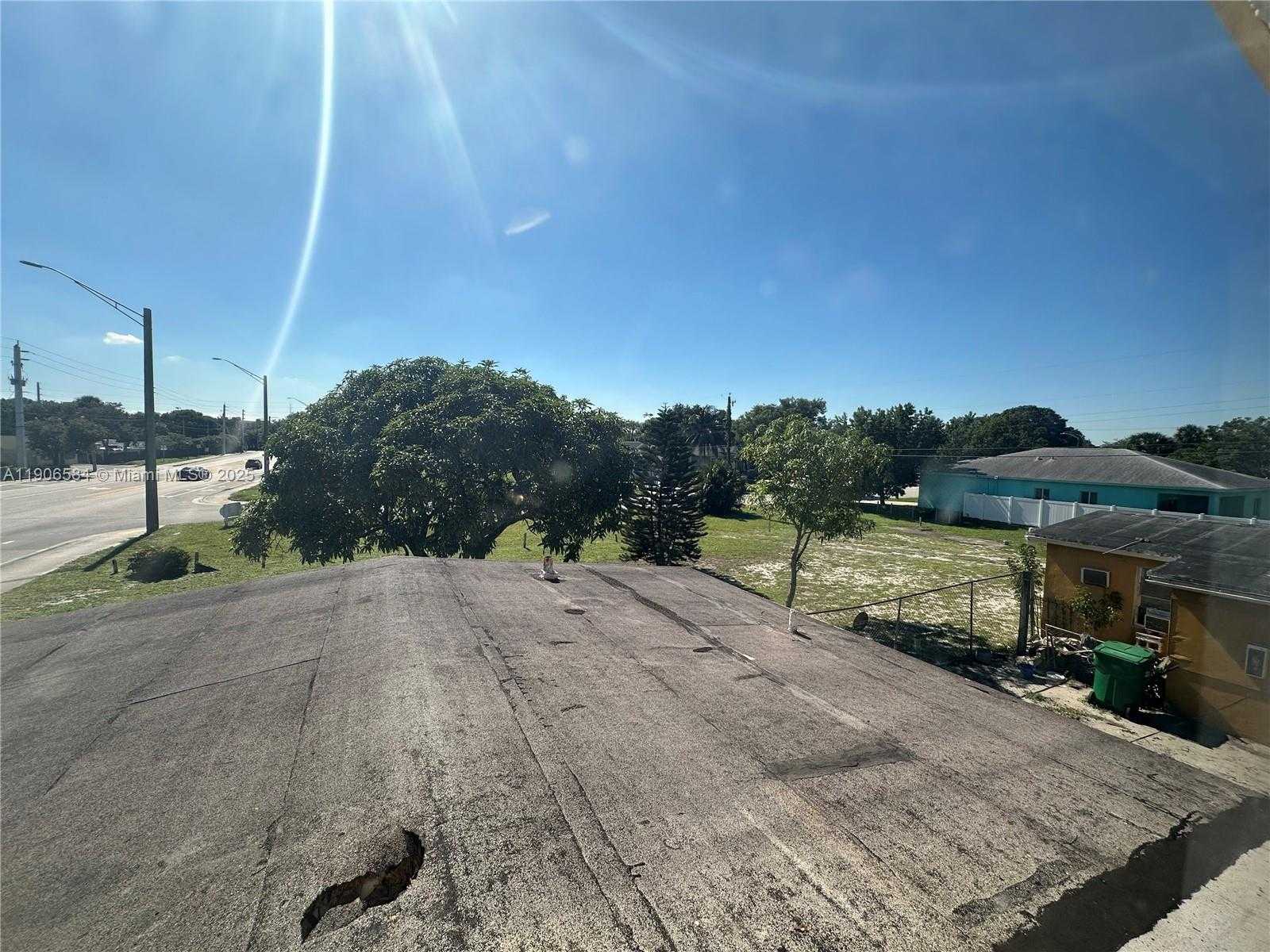 Small Image of 733 NORTH WEST 27TH AVE, Fort Lauderdale Number 50