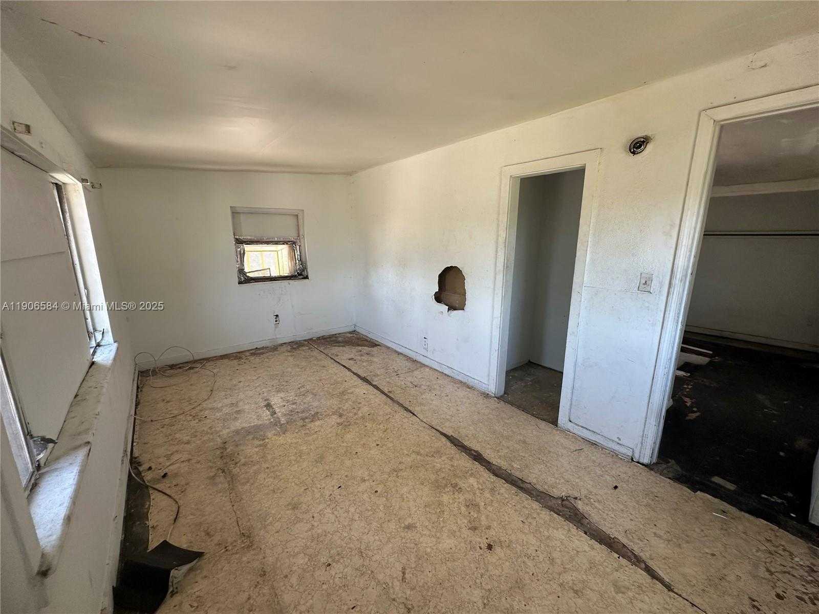 Small Image of 733 NORTH WEST 27TH AVE, Fort Lauderdale Number 54