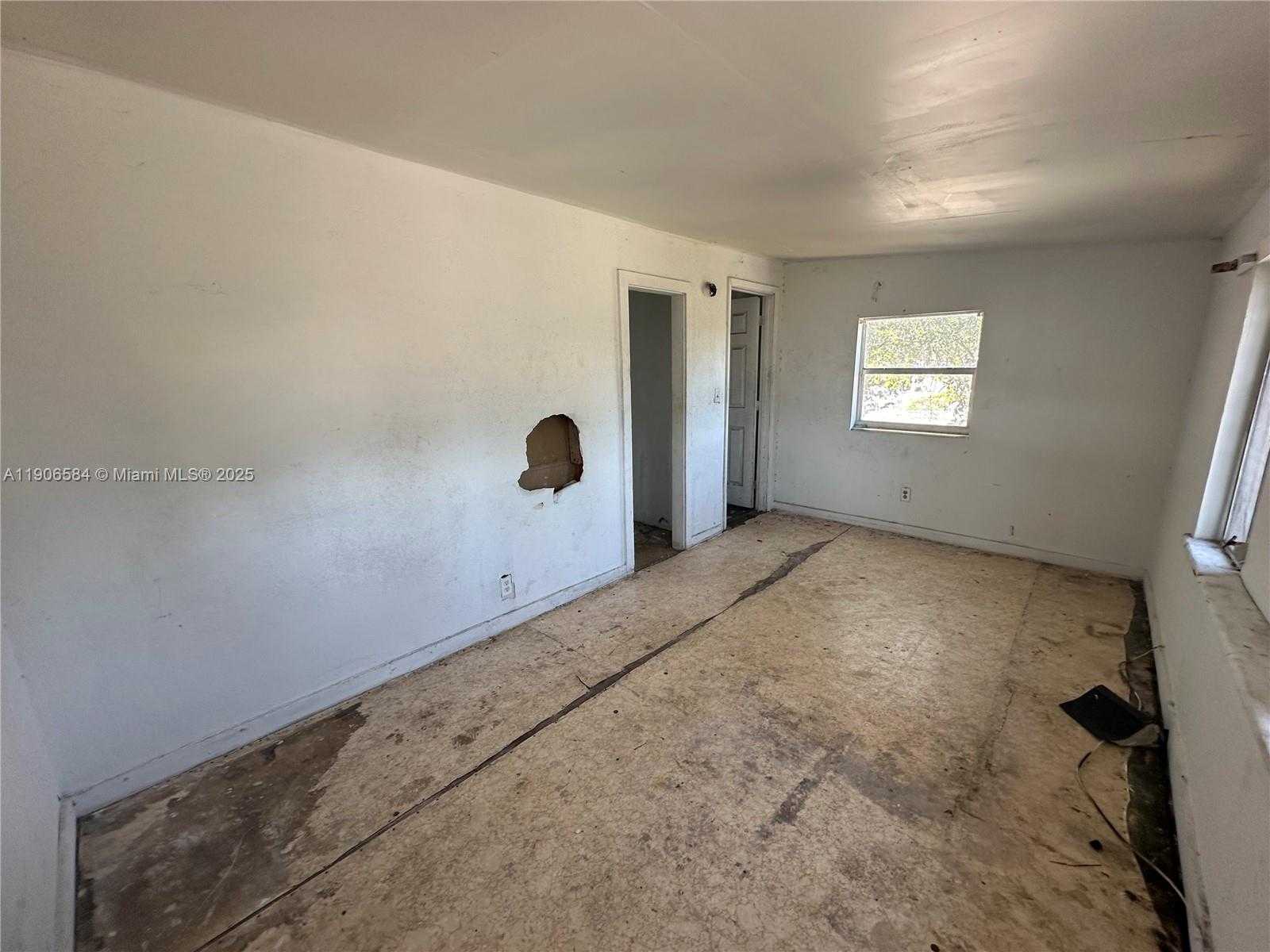 Small Image of 733 NORTH WEST 27TH AVE, Fort Lauderdale Number 55