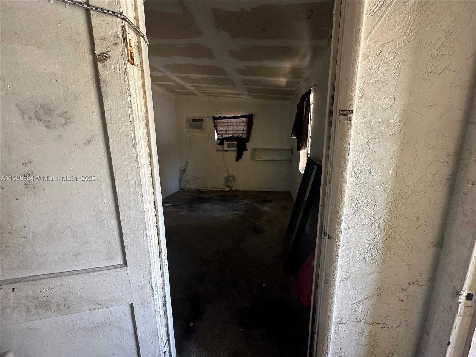 Small Image of 733 NORTH WEST 27TH AVE, Fort Lauderdale Number 74