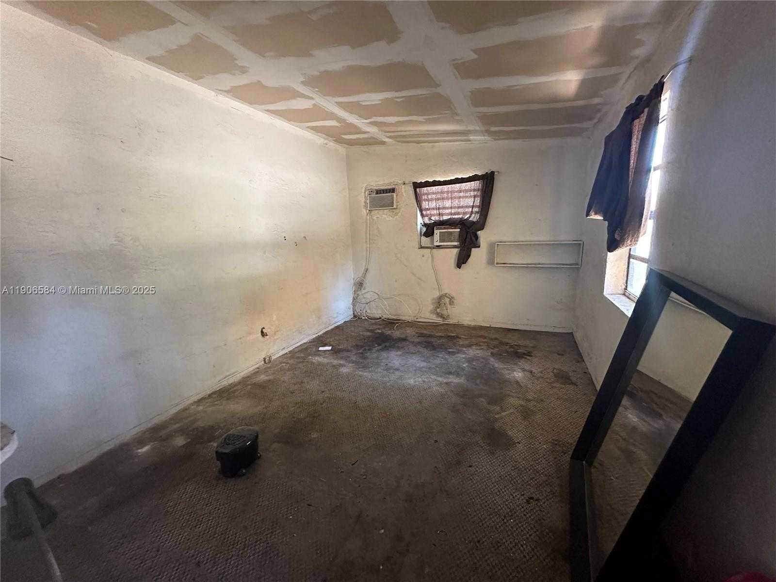 Small Image of 733 NORTH WEST 27TH AVE, Fort Lauderdale Number 75