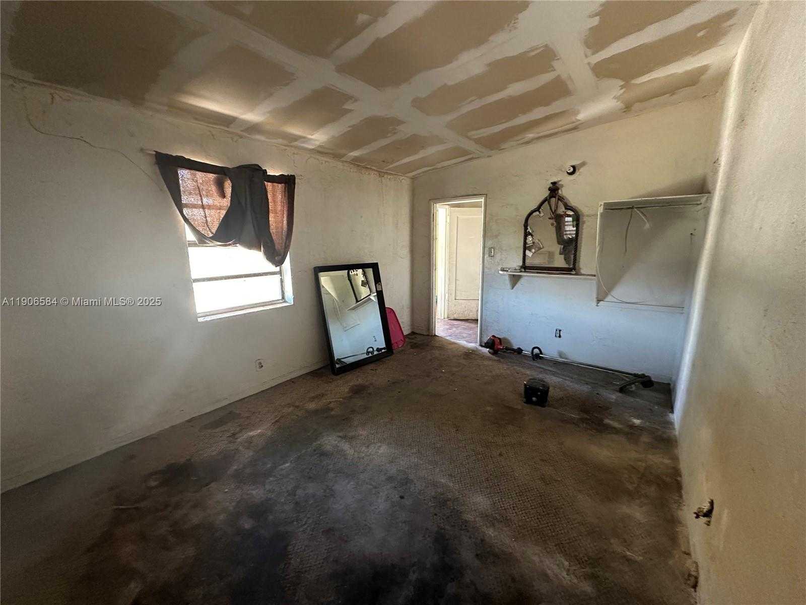 Small Image of 733 NORTH WEST 27TH AVE, Fort Lauderdale Number 76