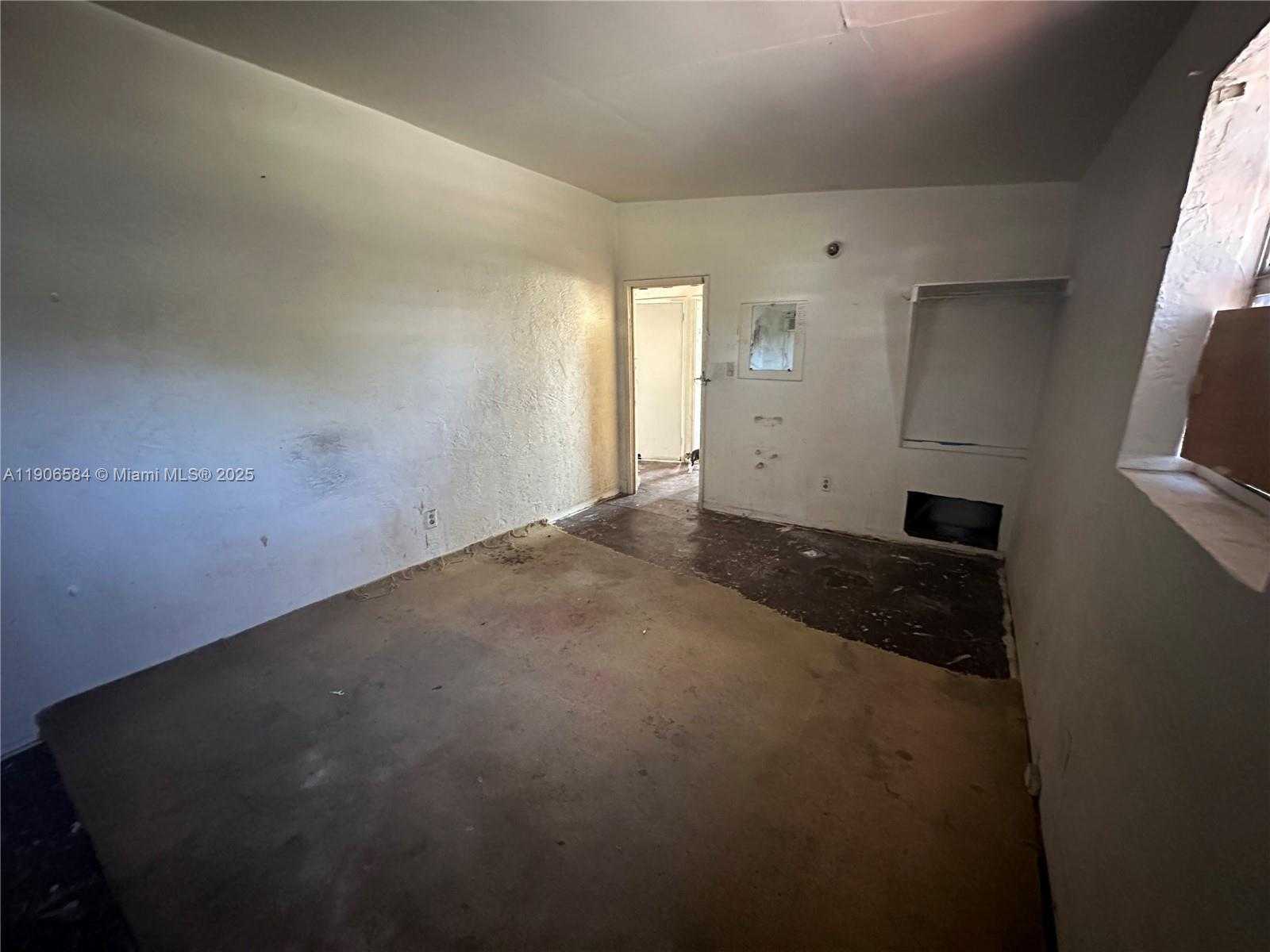 Small Image of 733 NORTH WEST 27TH AVE, Fort Lauderdale Number 83