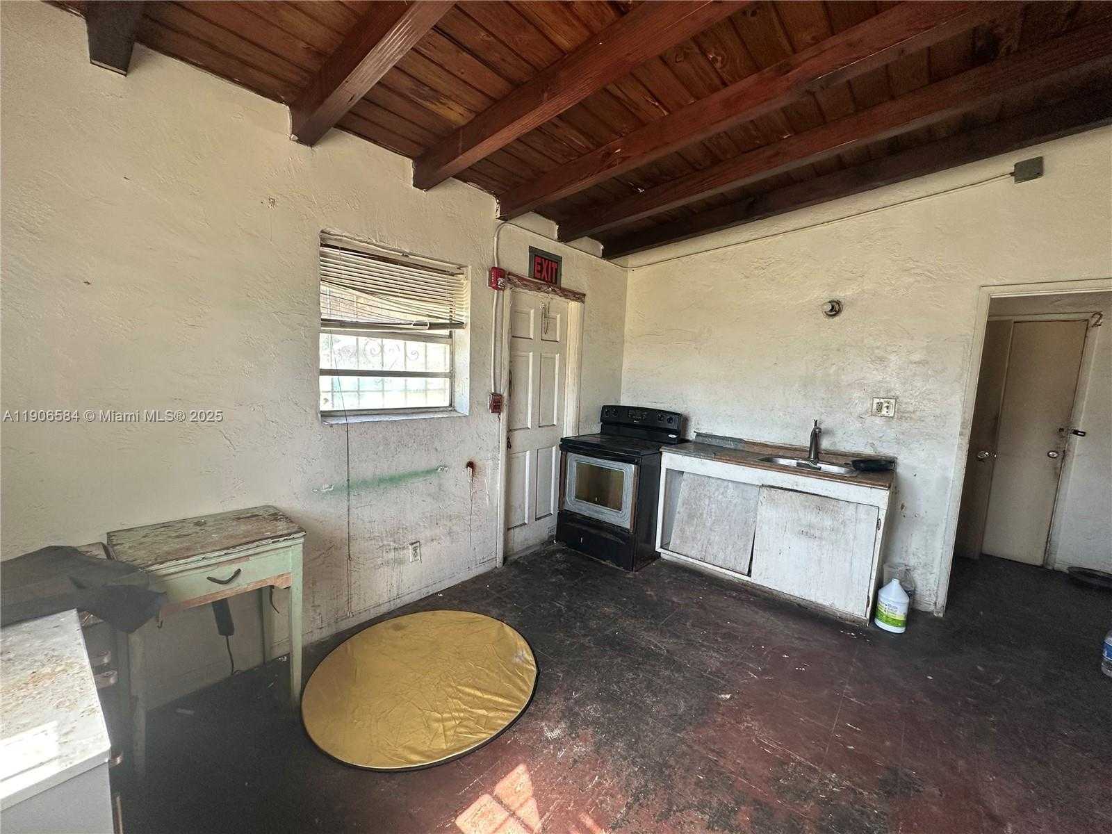 Small Image of 733 NORTH WEST 27TH AVE, Fort Lauderdale Number 89