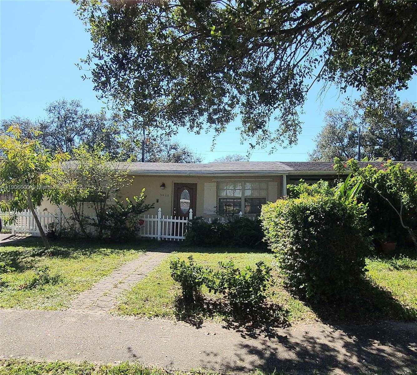 Small Image of 9426 SOUTH WEST 52ND ST, Cooper City Number 2