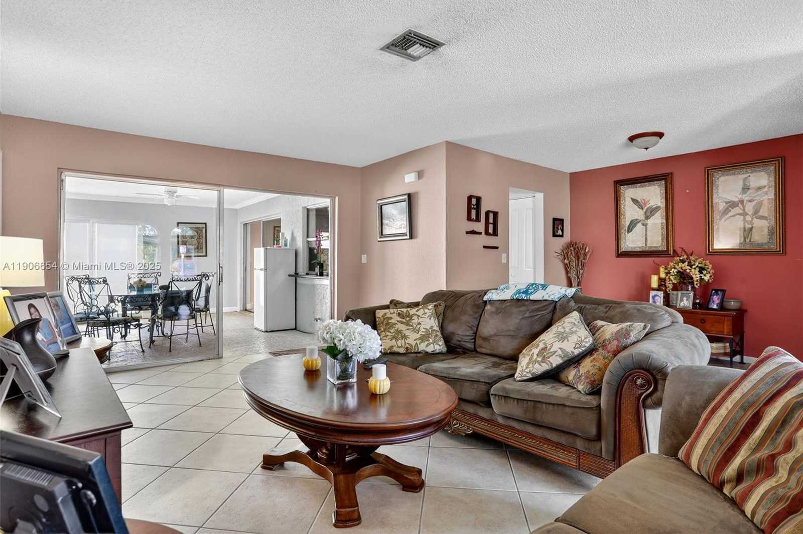 Small Image of 4871 NORTH WEST 18TH AVE, Deerfield Beach Number 16
