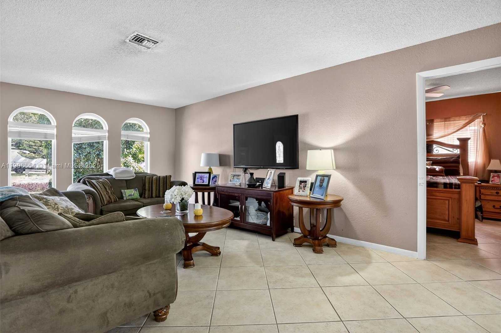 Small Image of 4871 NORTH WEST 18TH AVE, Deerfield Beach Number 17