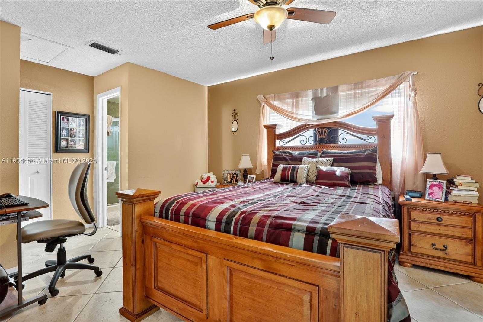 Small Image of 4871 NORTH WEST 18TH AVE, Deerfield Beach Number 19