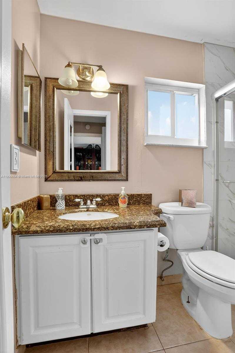 Small Image of 4871 NORTH WEST 18TH AVE, Deerfield Beach Number 32