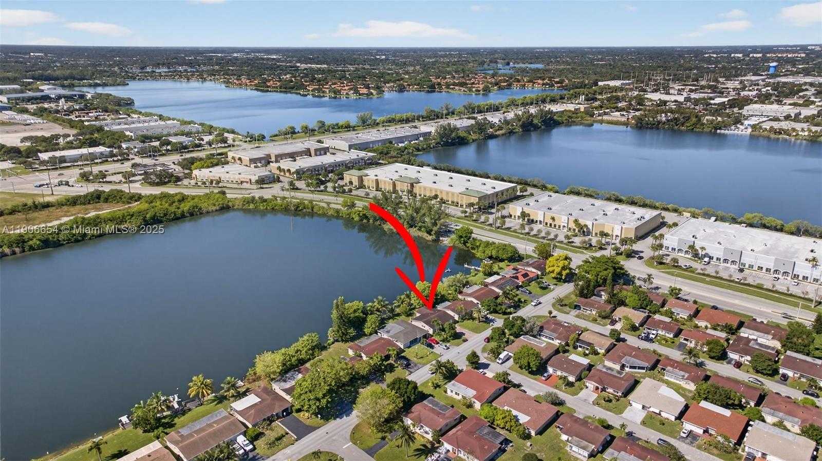 Small Image of 4871 NORTH WEST 18TH AVE, Deerfield Beach Number 45