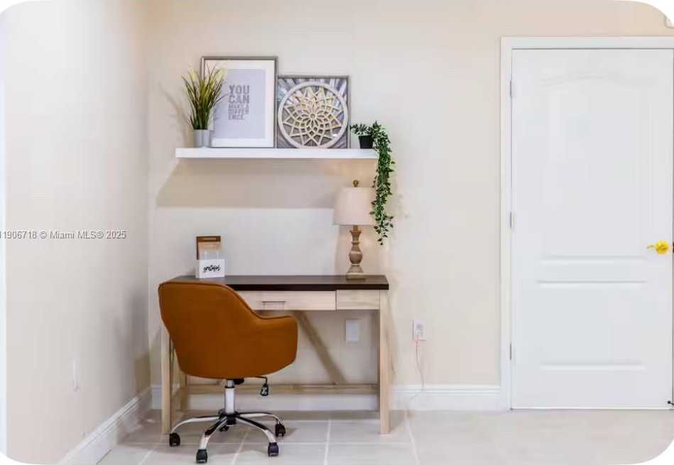 Small Image of 21380 SOUTH WEST 244, Homestead Number 14