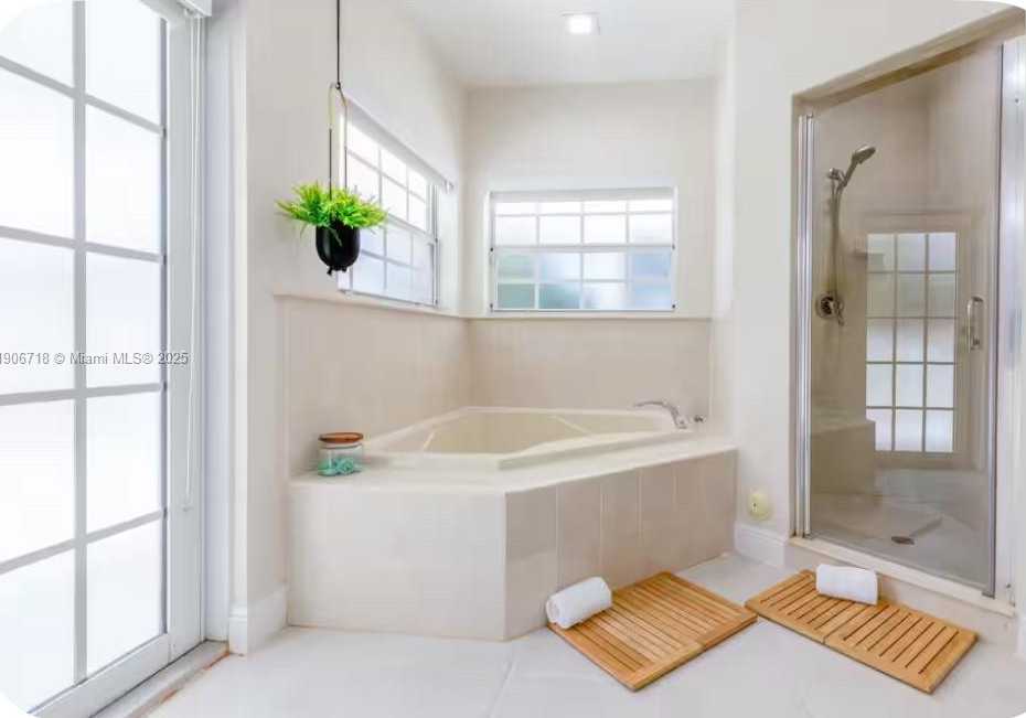 Small Image of 21380 SOUTH WEST 244, Homestead Number 15