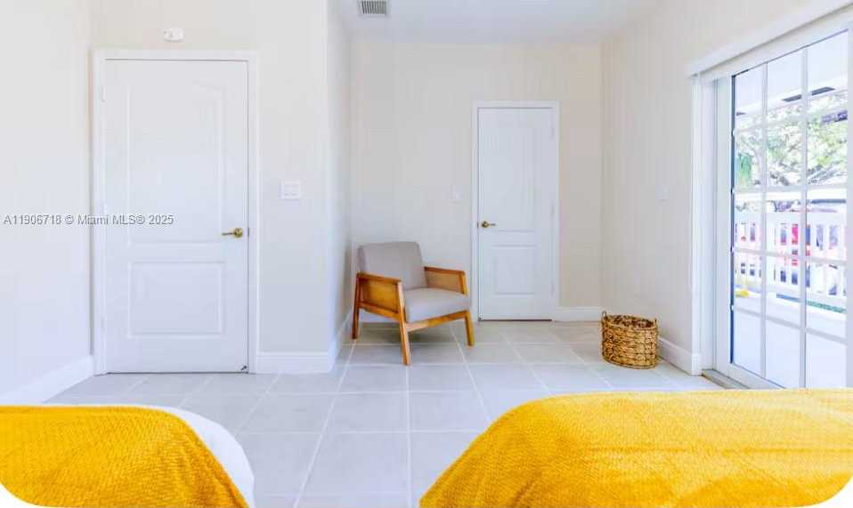 Small Image of 21380 SOUTH WEST 244, Homestead Number 19