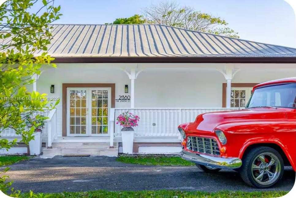 Small Image of 21380 SOUTH WEST 244, Homestead Number 2