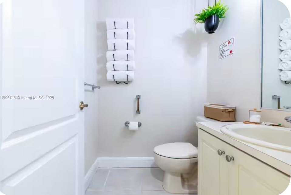 Small Image of 21380 SOUTH WEST 244, Homestead Number 22