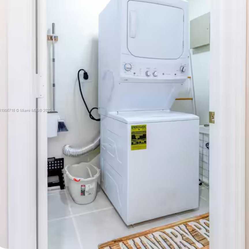 Small Image of 21380 SOUTH WEST 244, Homestead Number 23