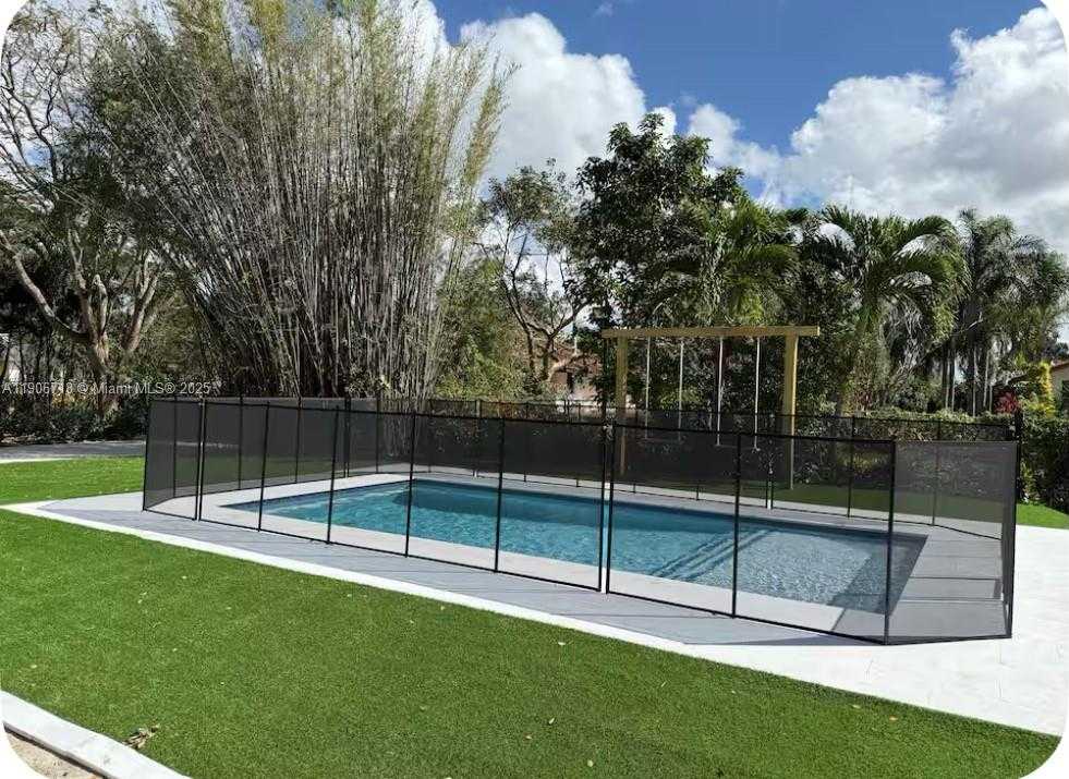 Small Image of 21380 SOUTH WEST 244, Homestead Number 26