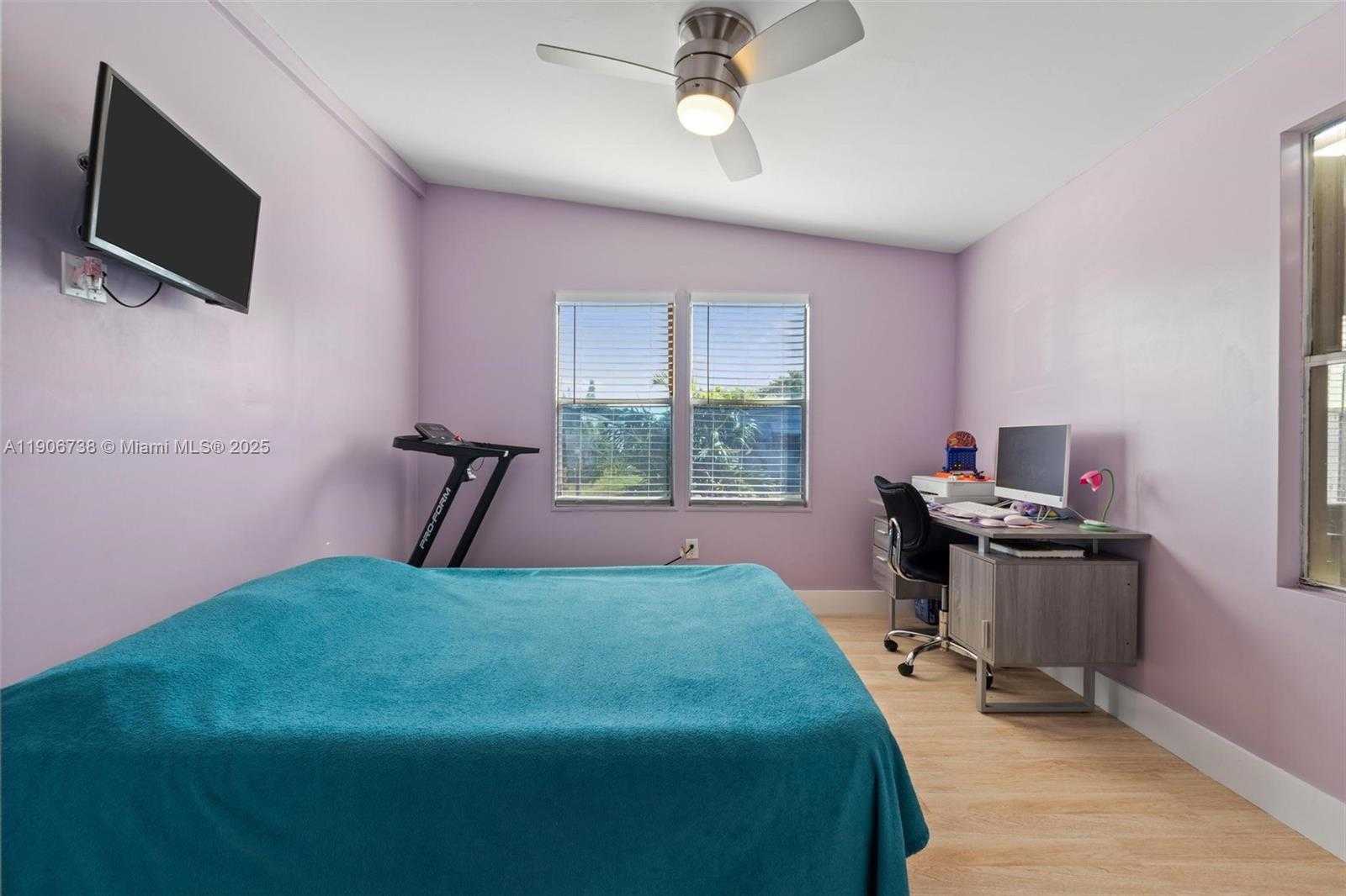 Small Image of 5305 202 TERR, Miami Gardens Number 23