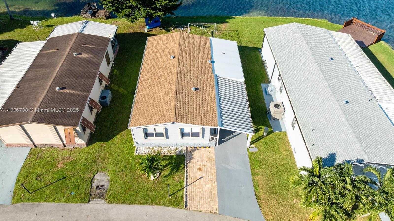 Small Image of 5305 202 TERR, Miami Gardens Number 31