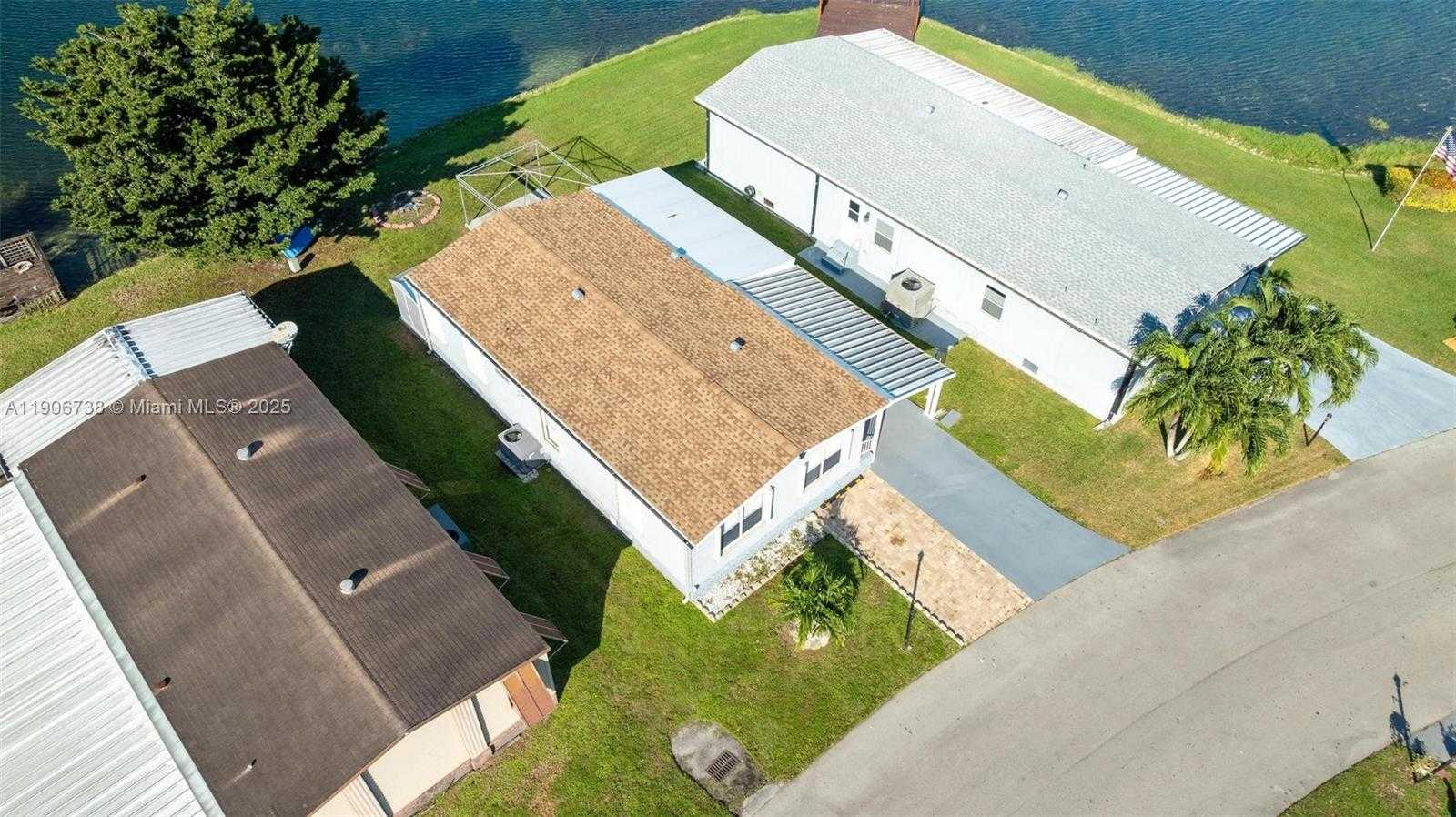 Small Image of 5305 202 TERR, Miami Gardens Number 32