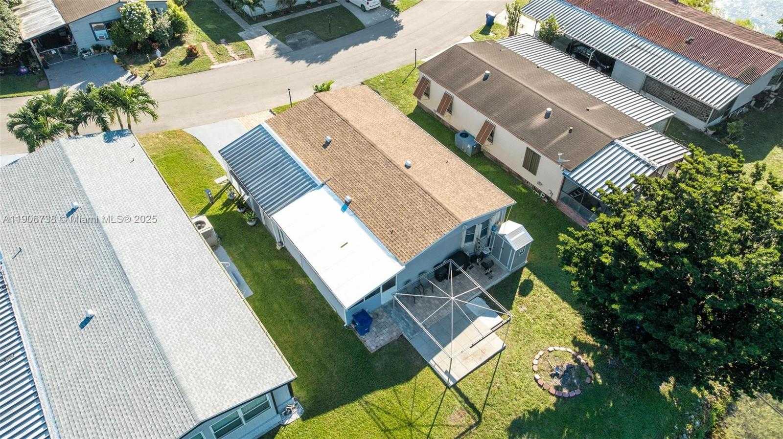 Small Image of 5305 202 TERR, Miami Gardens Number 33