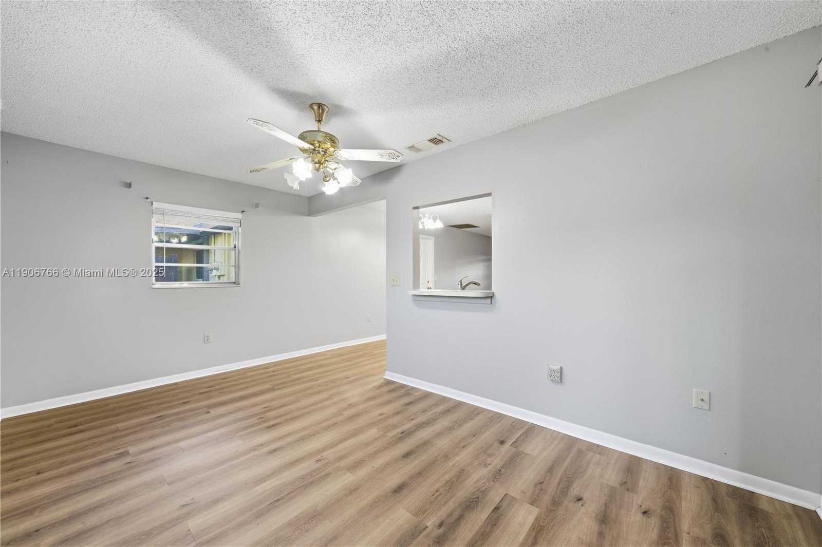 Small Image of 55 JASMINE, Lake Placid Number 23