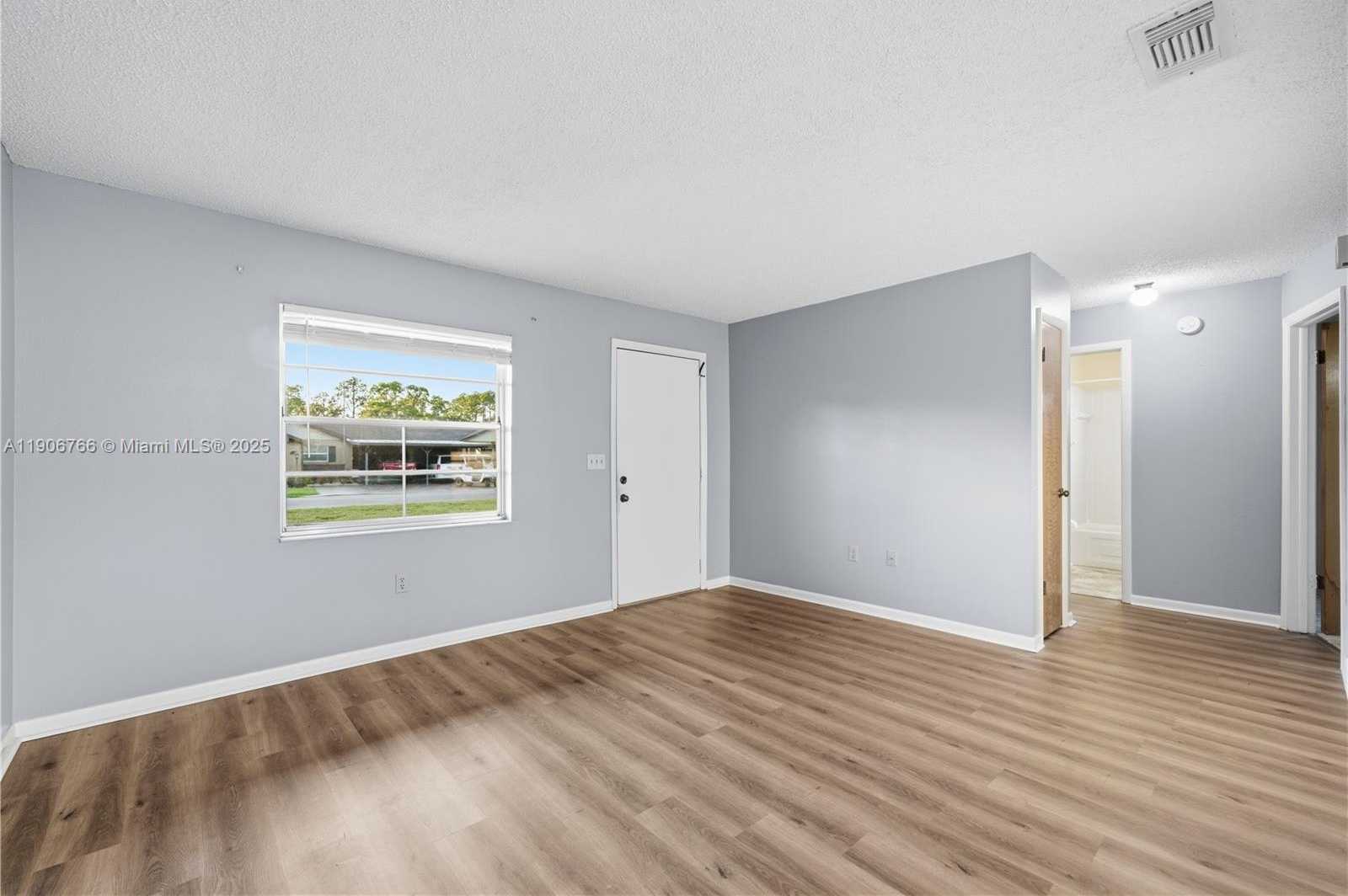 Small Image of 55 JASMINE, Lake Placid Number 5