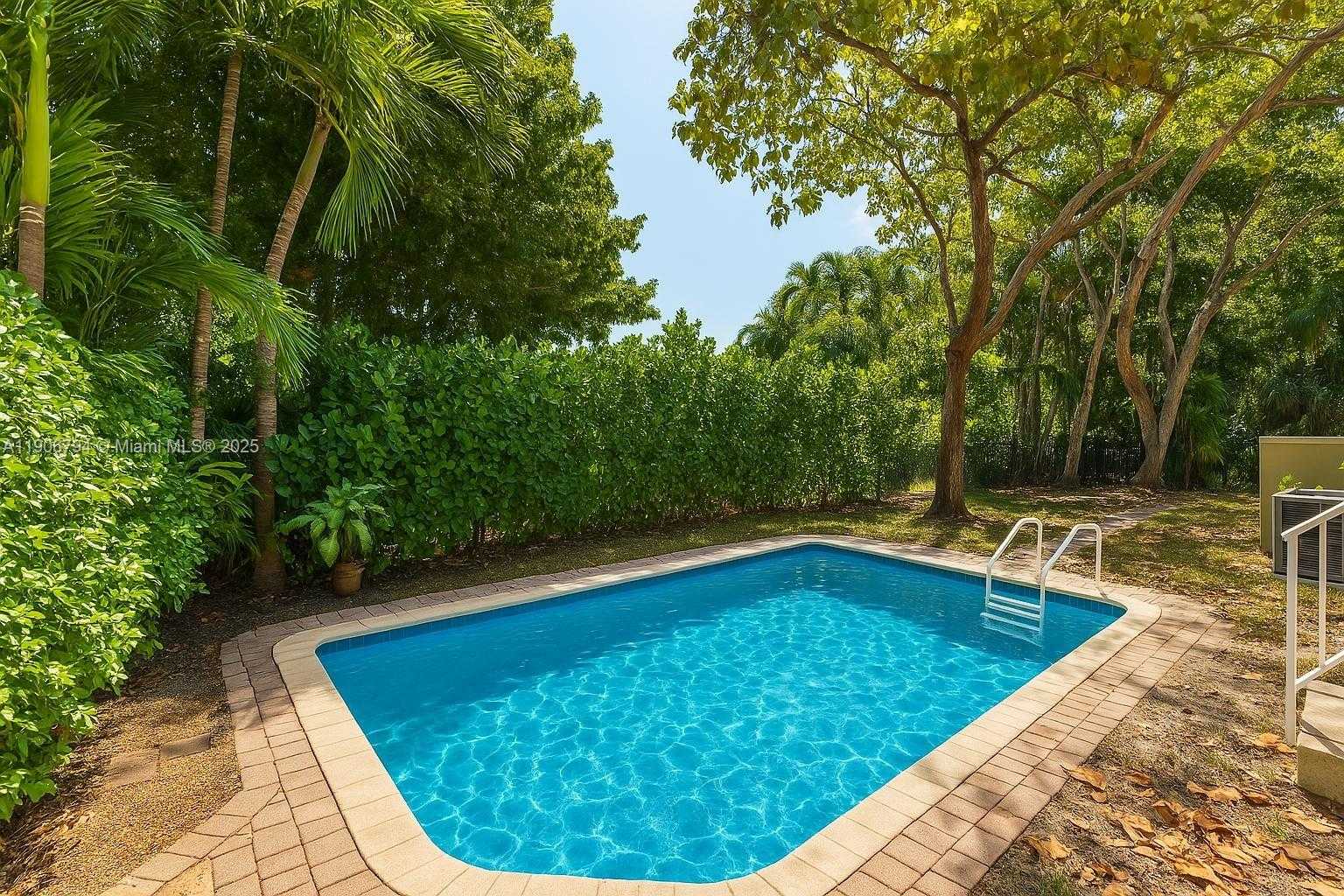 Small Image of 9457 CARLYLE AVE, Surfside Number 26