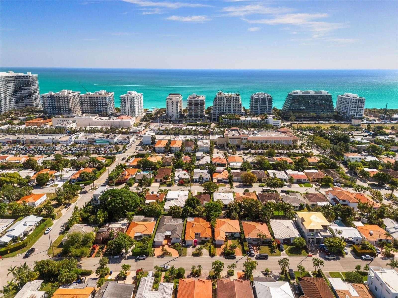 Small Image of 9457 CARLYLE AVE, Surfside Number 27