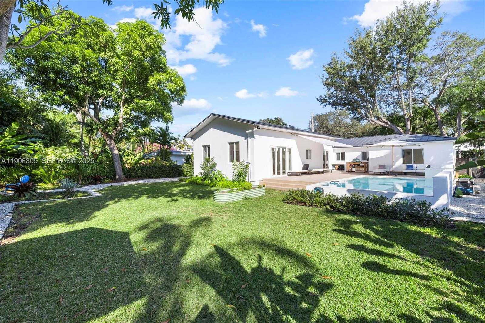 Small Image of 11370 NORTH EAST 8TH AVE, Biscayne Park Number 2