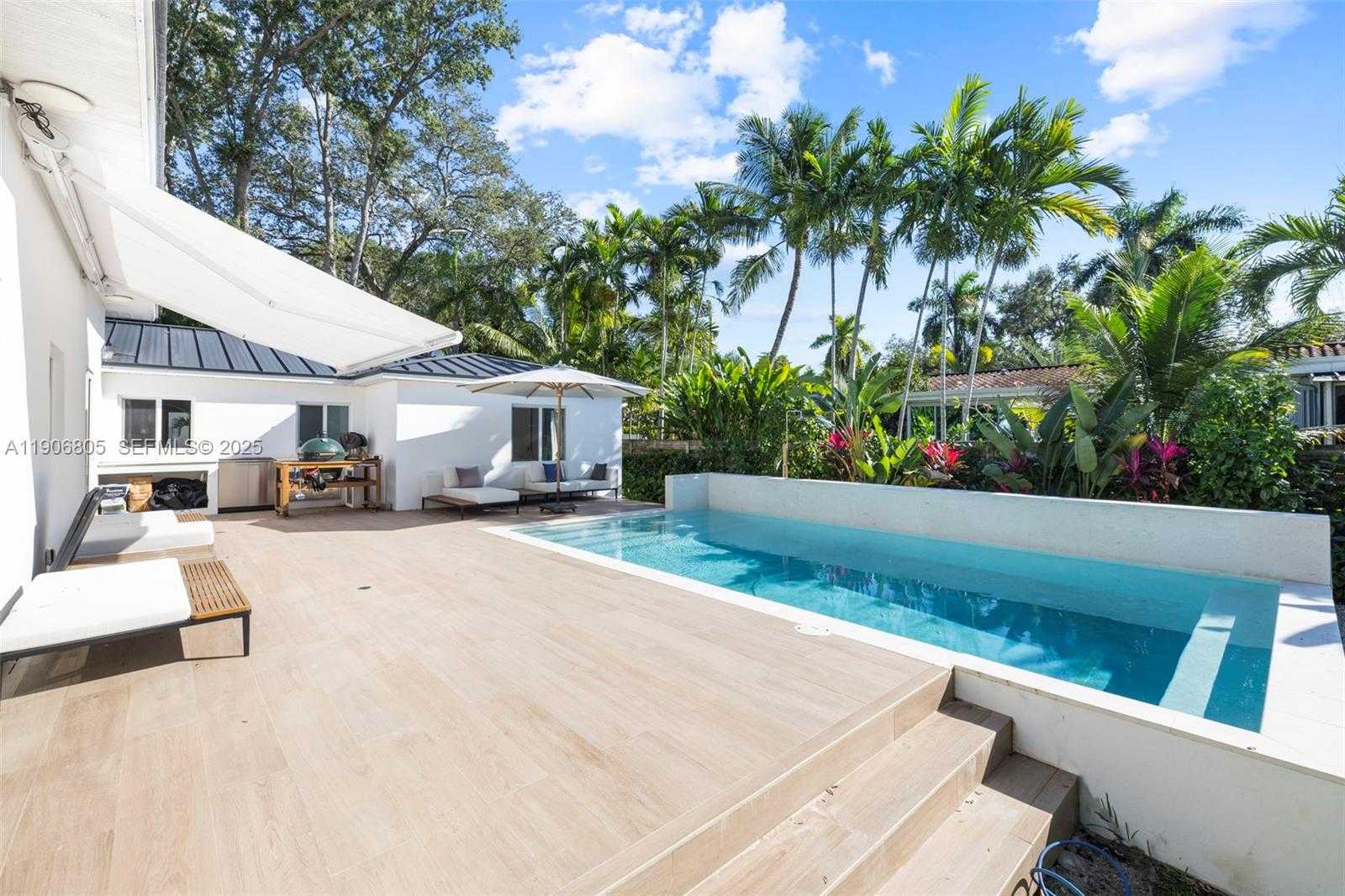 Small Image of 11370 NORTH EAST 8TH AVE, Biscayne Park Number 33