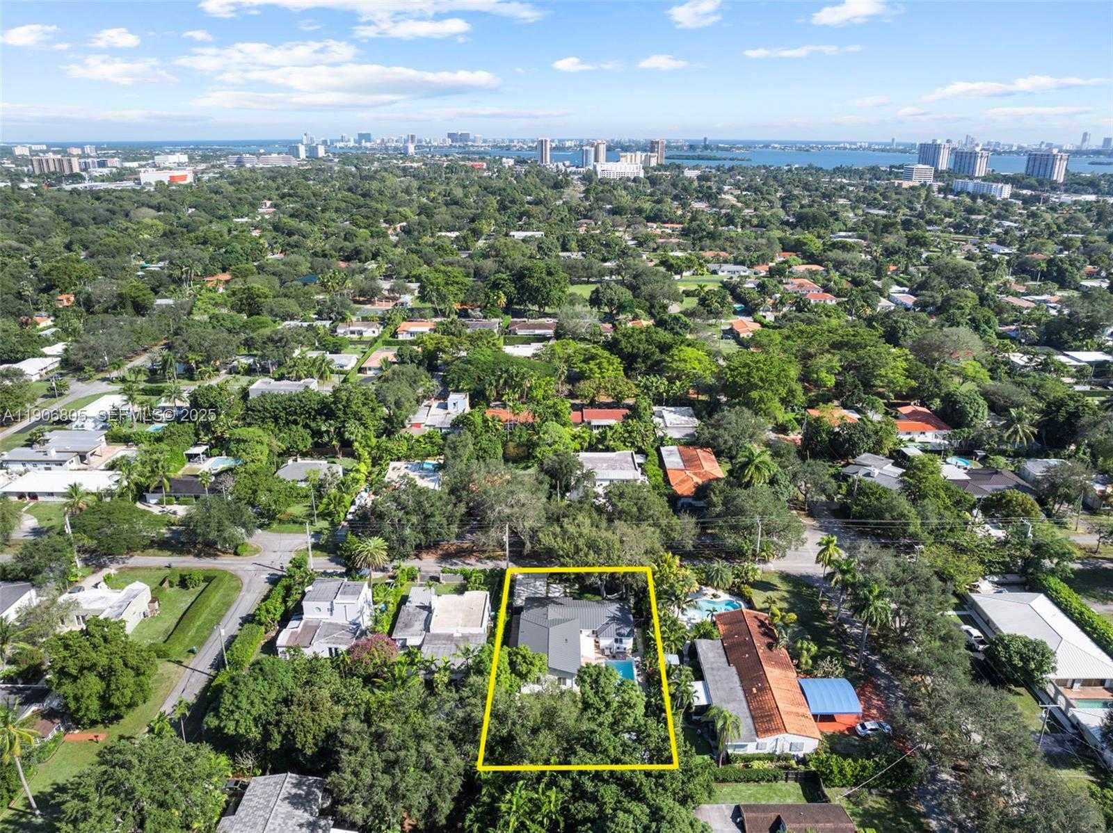 Small Image of 11370 NORTH EAST 8TH AVE, Biscayne Park Number 52