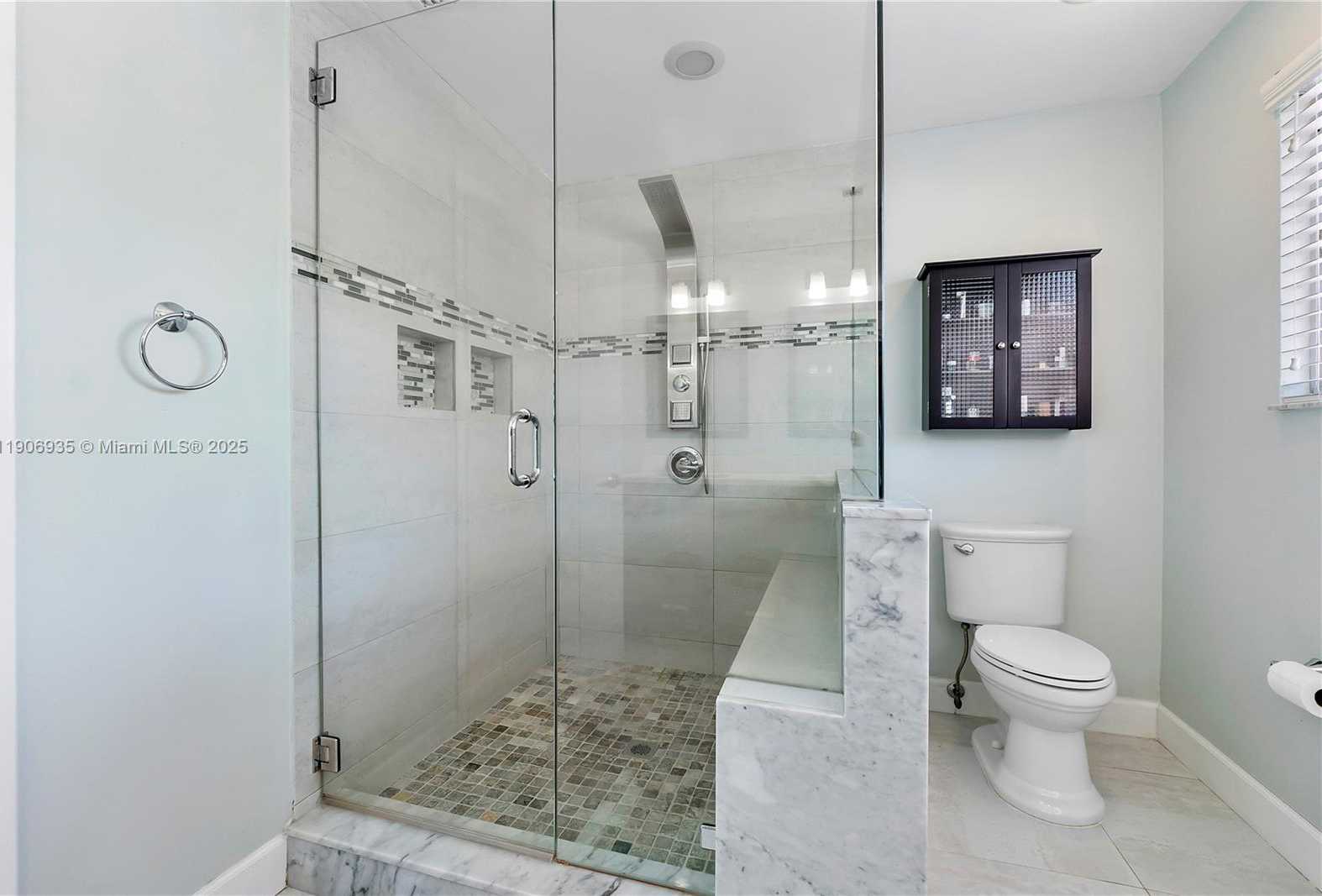 Small Image of Davie Number 20