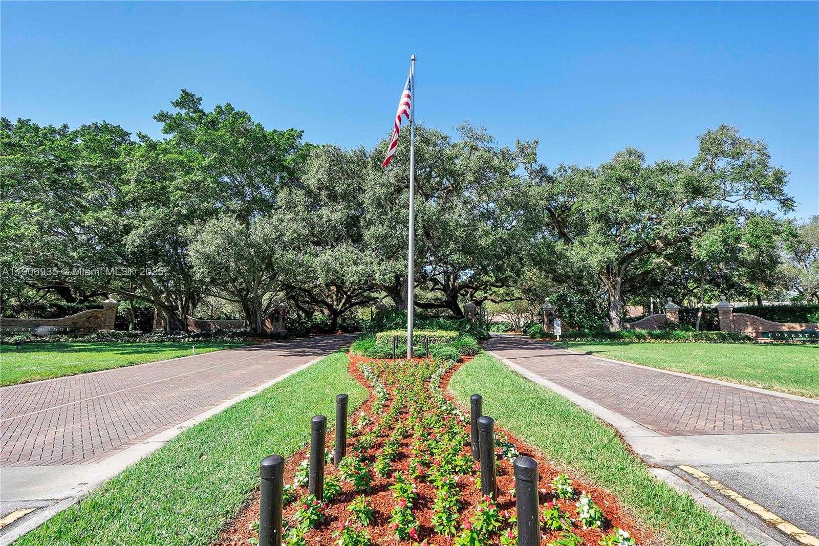 Small Image of Davie Number 52