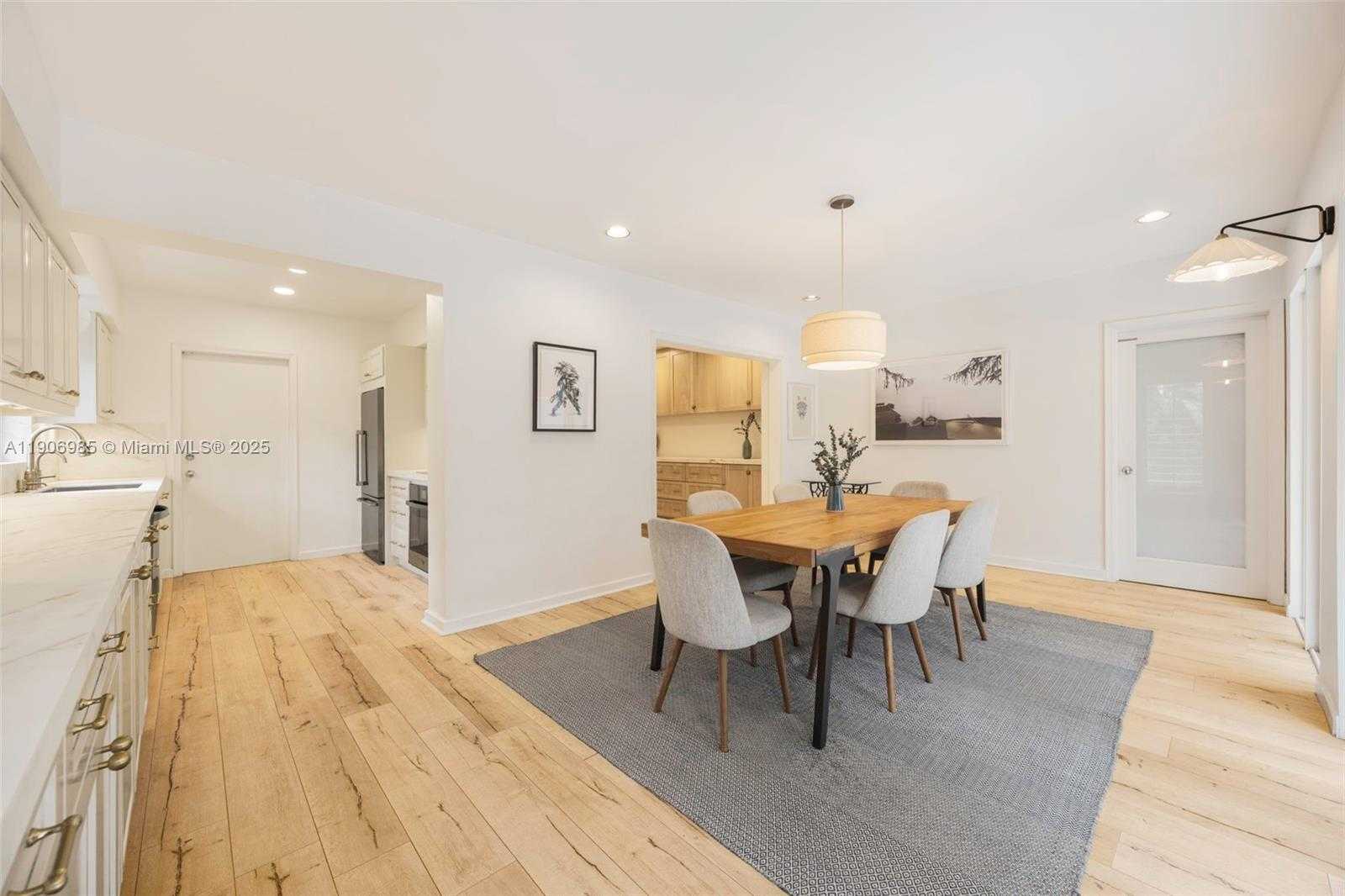 Small Image of 7220 SOUTH WEST 53RD CT, Miami Number 12