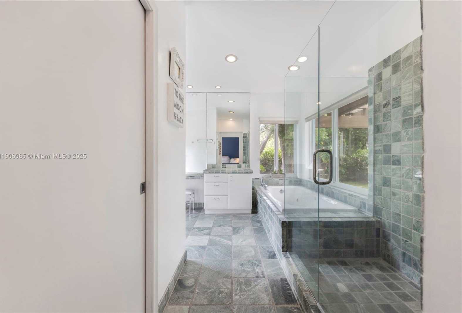 Small Image of 7220 SOUTH WEST 53RD CT, Miami Number 16