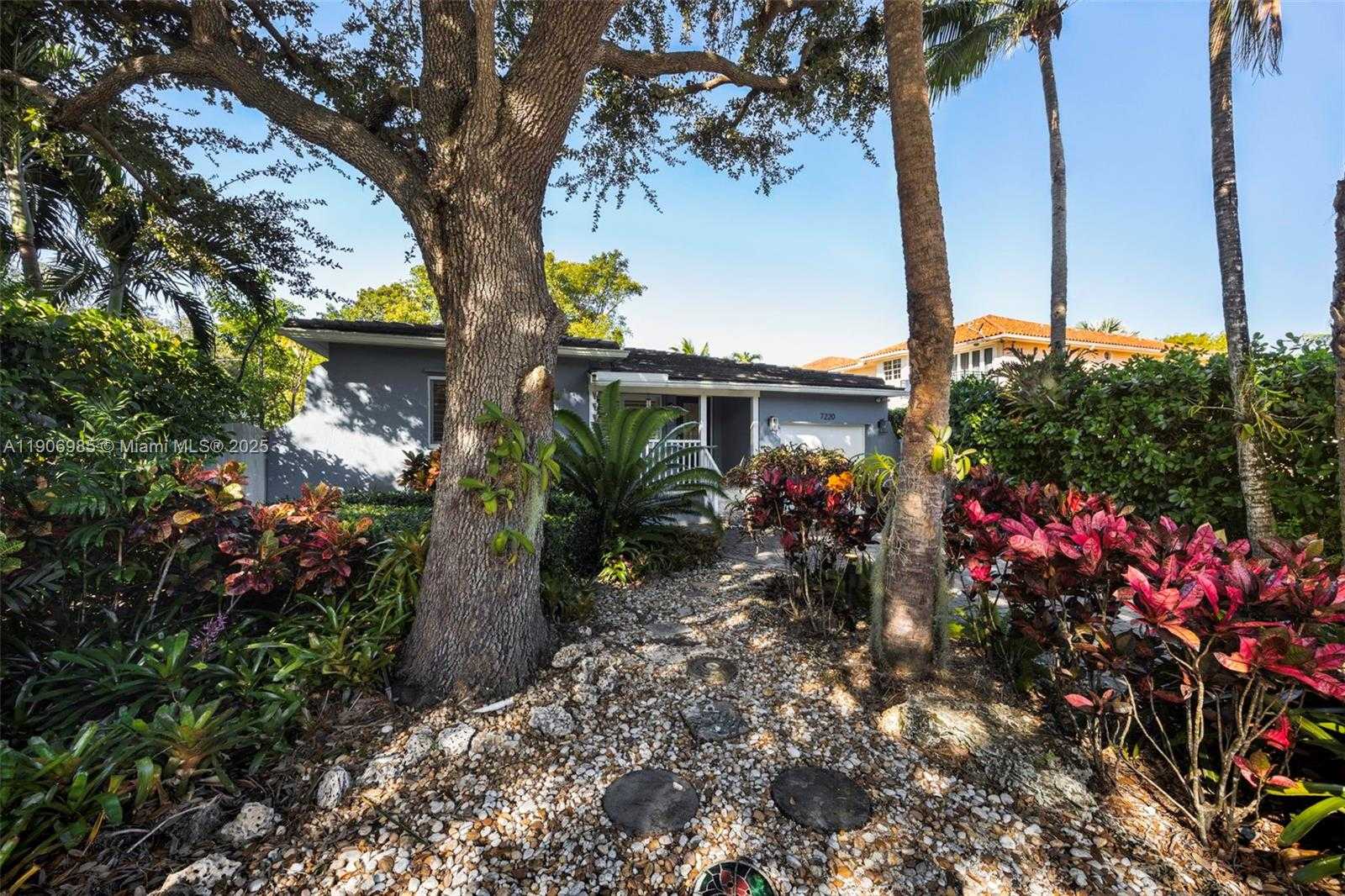 Small Image of 7220 SOUTH WEST 53RD CT, Miami Number 25