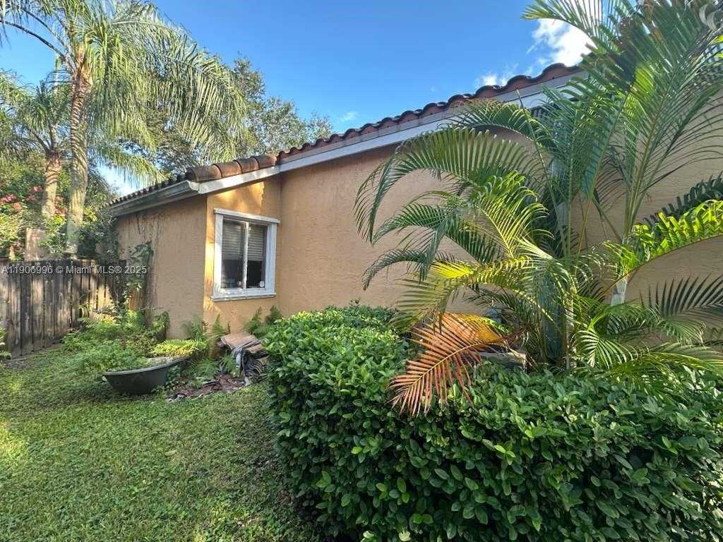 Small Image of 10153 NORTH WEST 3RD CT, Plantation Number 14