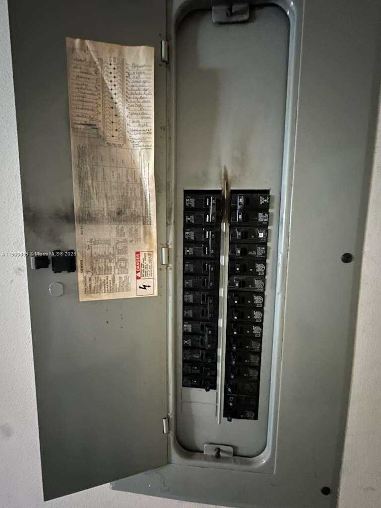 Small Image of 10153 NORTH WEST 3RD CT, Plantation Number 24