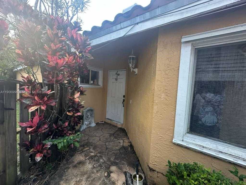 Small Image of 10153 NORTH WEST 3RD CT, Plantation Number 50