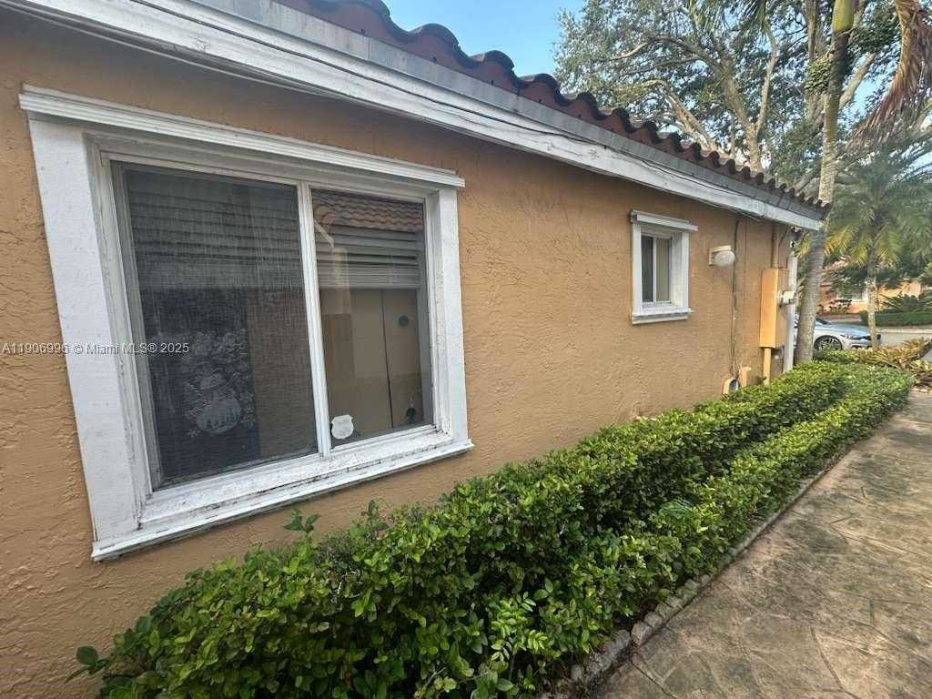 Small Image of 10153 NORTH WEST 3RD CT, Plantation Number 64