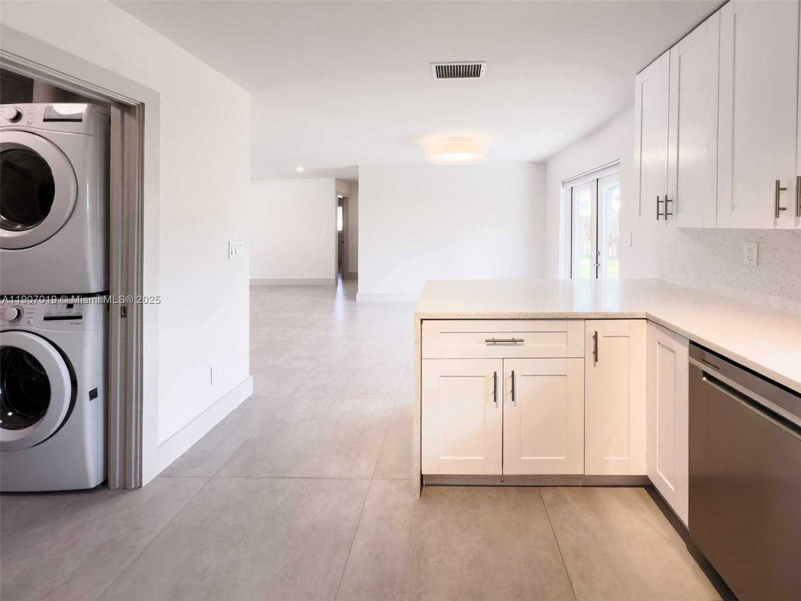 Small Image of 1630 NORTH EAST 34TH CT, Pompano Beach Number 11