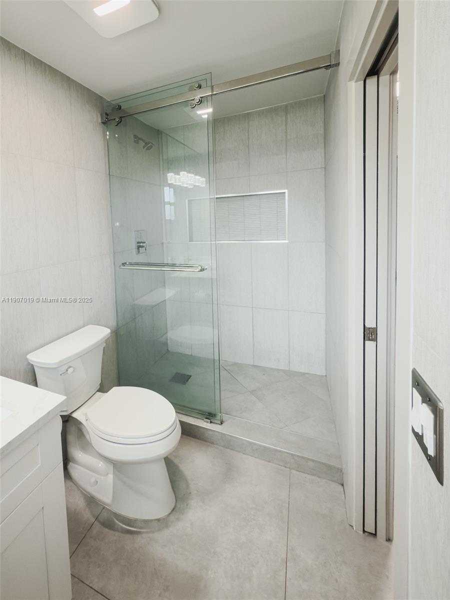 Small Image of 1630 NORTH EAST 34TH CT, Pompano Beach Number 13