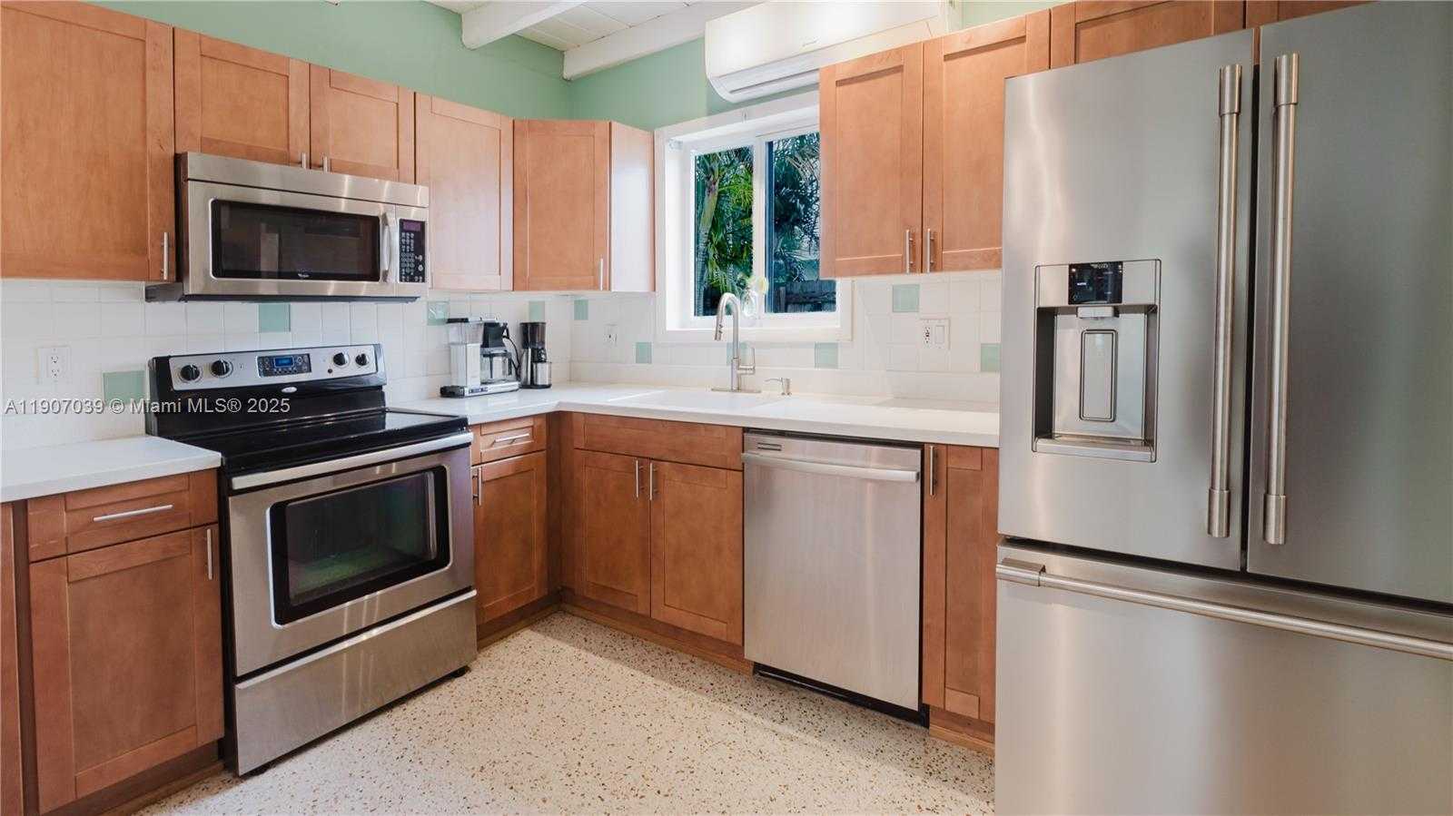 Small Image of 1112 NORTH 31ST AVE, Hollywood Number 8