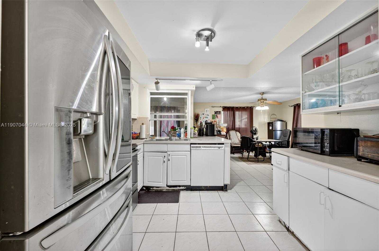 Small Image of 849 NORTH WEST 70TH WAY, Margate Number 11